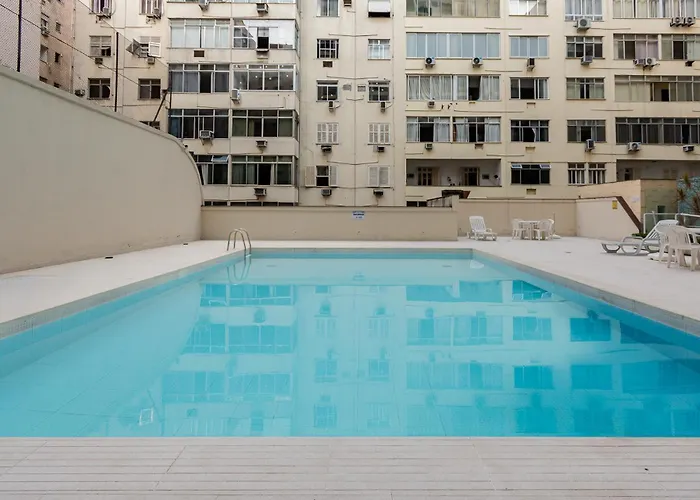 Atlântico Palace Apart Hotel - Piscina em Copanema - Posto 6 Rio de Janeiro